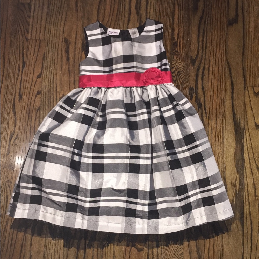 Girls children’s dress size 6